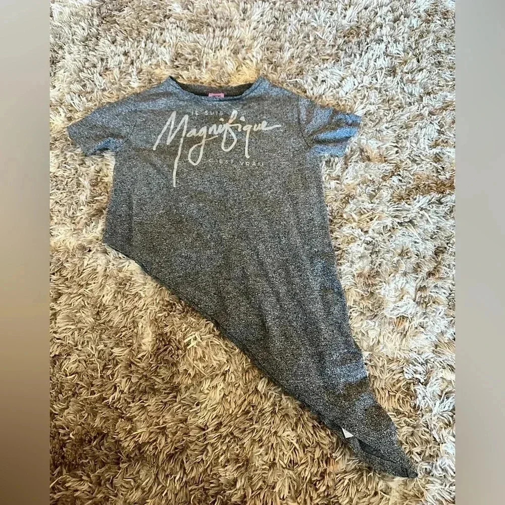 Shirt size 6